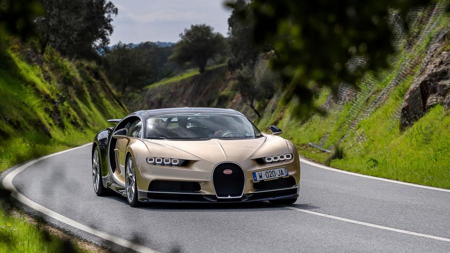  Bugatti Chiron 2017 года  (WW) (фото 16 из 67)